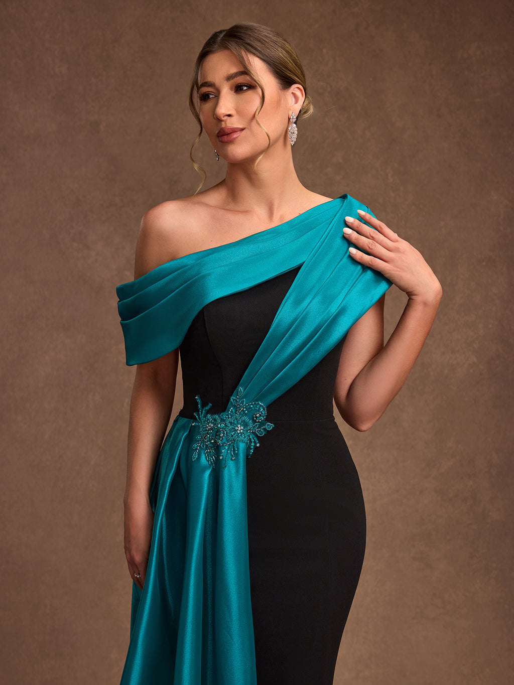 AM26021A Línea contemporánea